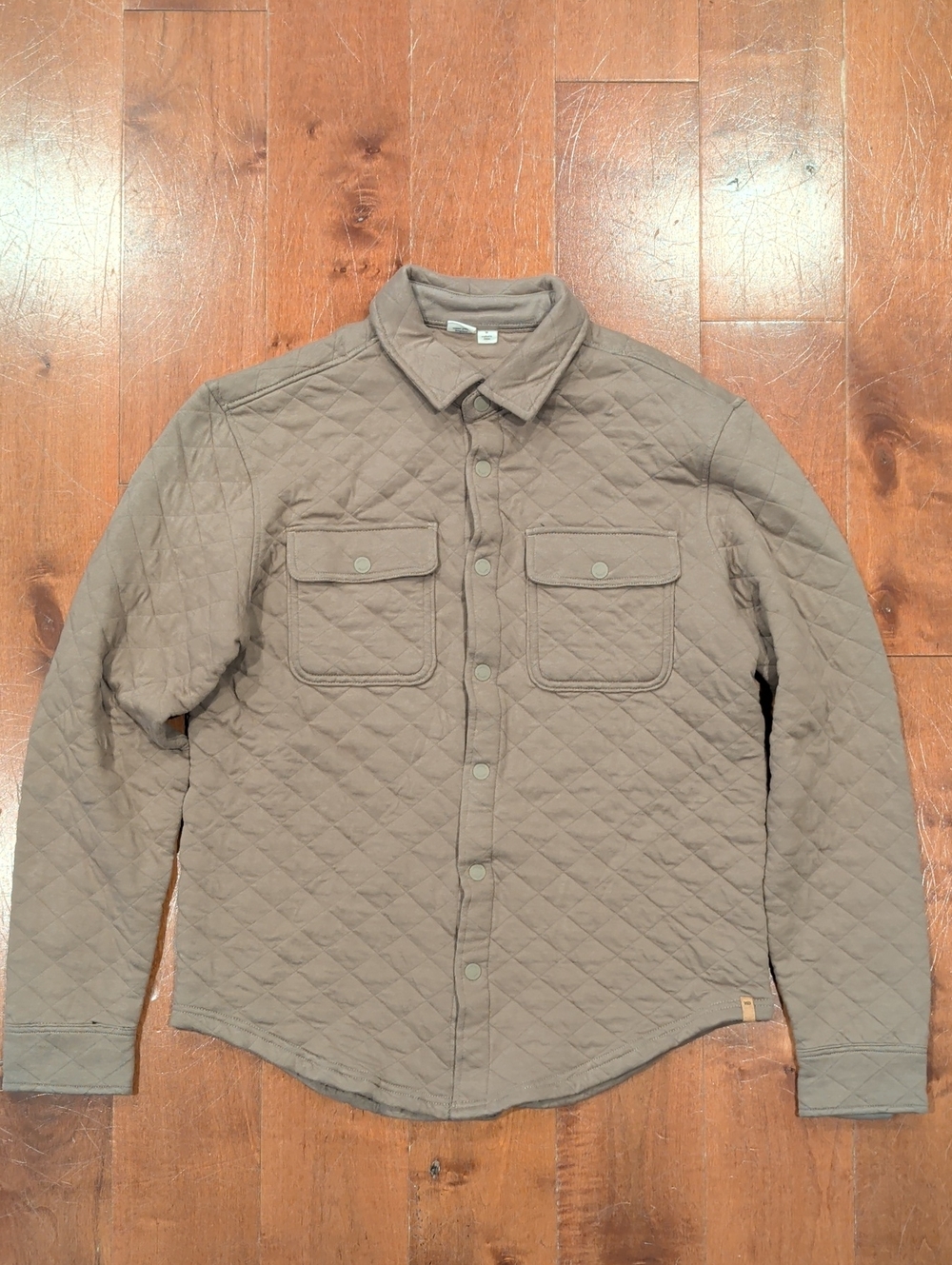 tentree Quilted Shirt Jacket in Taupe